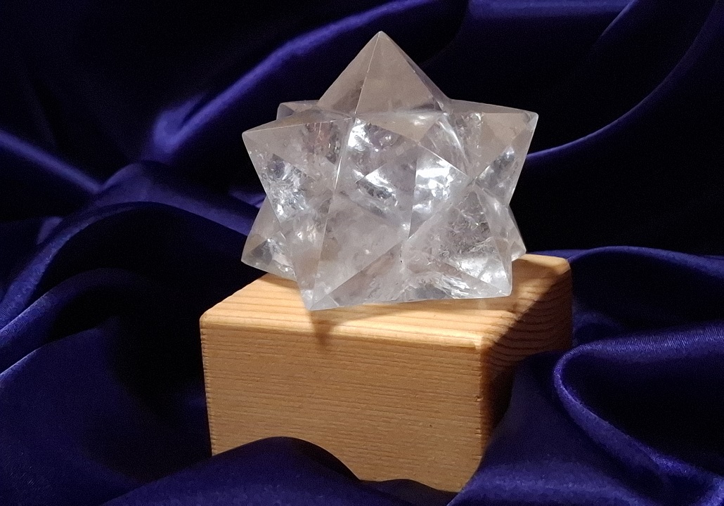 mirkahalamova.sk_www.merkabashop.sk_Merkaba_Prívesok Merkaba_Kremeň Merkaba_Merkaba orogonit_Kryštálový Prívesok Merkaba_Dvojitá kryštálová Merkaba_Prívesok Merkaba z kryštálu_Hviezda_Merkaba_Správy z Galaxie,Prívesok_Titánová pyramída_cesta duše_Duchovná Cesta_kryštály a kamene_Andara Kryštál_Meditácia_kvet života_Tibetská misa zo 7 kovov_Ladička 4096C_Ladička 528hz_Čakrové ladičky_vzostup z 3D do 5D_ako navýšiť vibrácie_Duchovno_Vogel Kryštál